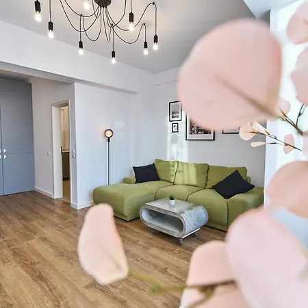 Lakeside Serenity Апартаменты Бухарест